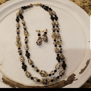 Vintage Black and White and Gold Tone Necklace with Earrings